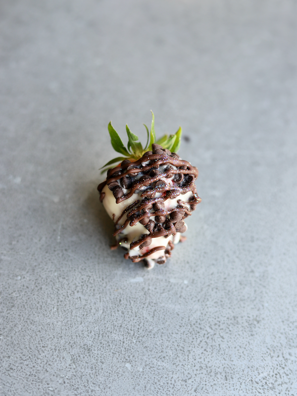 White Chocolate covered Strawberry with Chocolate Chips
