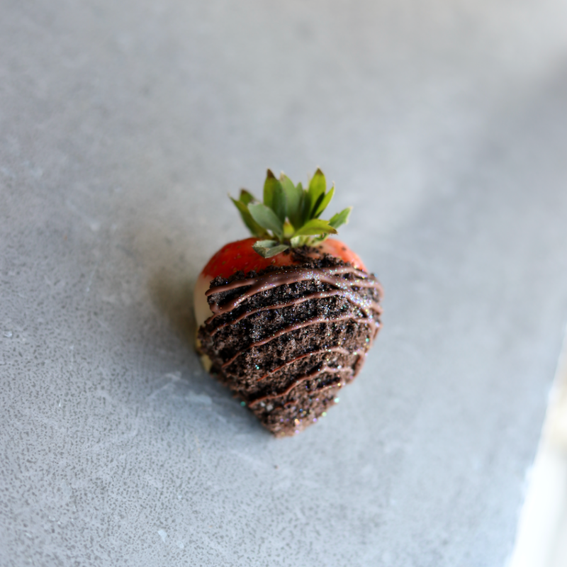White Chocolate covered Strawberry with Cookies & Cream